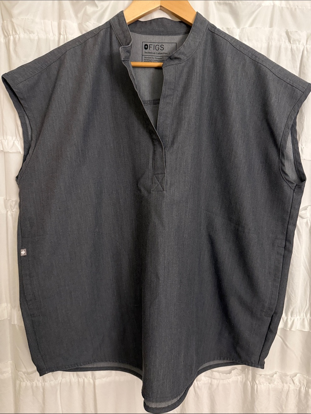 FIGS Charcoal Gray Sleeveless Tunic